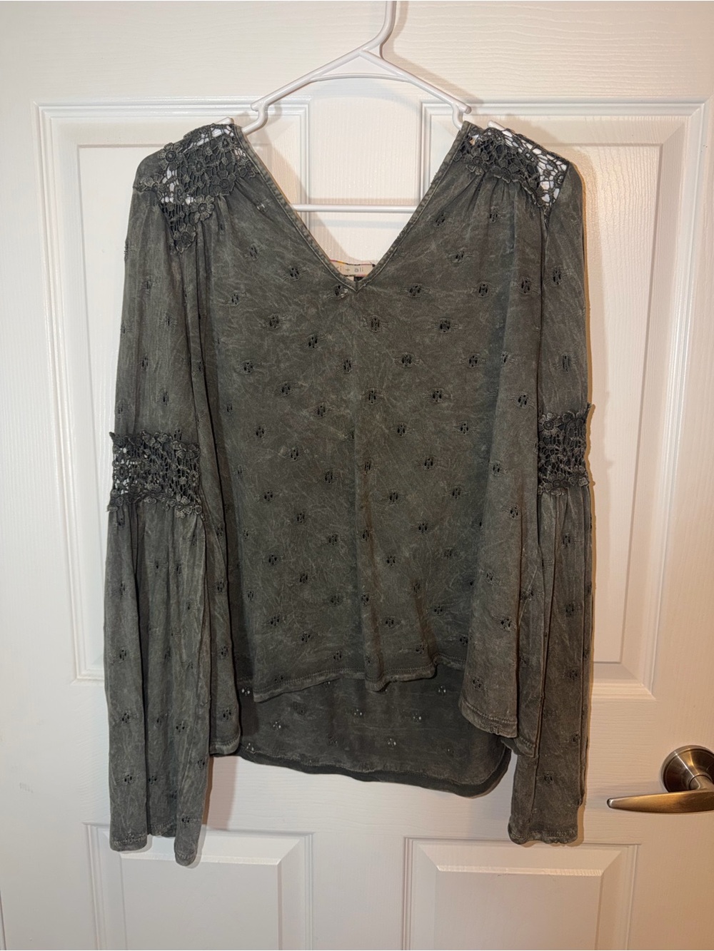 🌲Eri + Ali Anthro Olive Mineral Wash Boho Top Lace Detail Bell Sleeve [Small] 🌲
